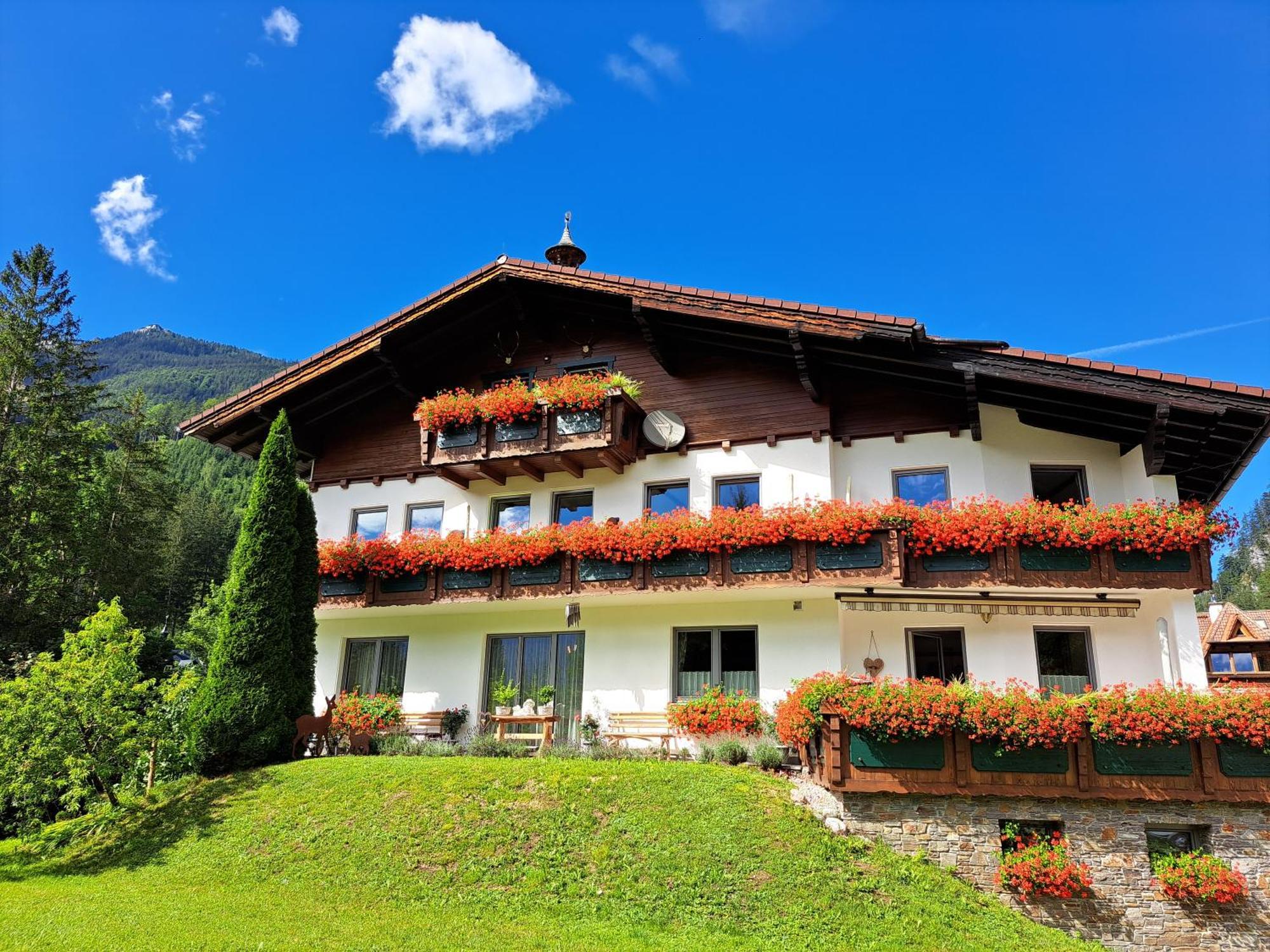 Hotel Garni Landhaus Buertlmair 힌터스토더 외부 사진
