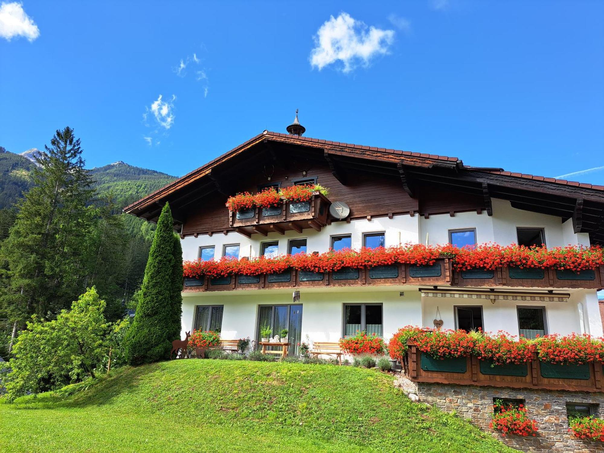 Hotel Garni Landhaus Buertlmair 힌터스토더 외부 사진