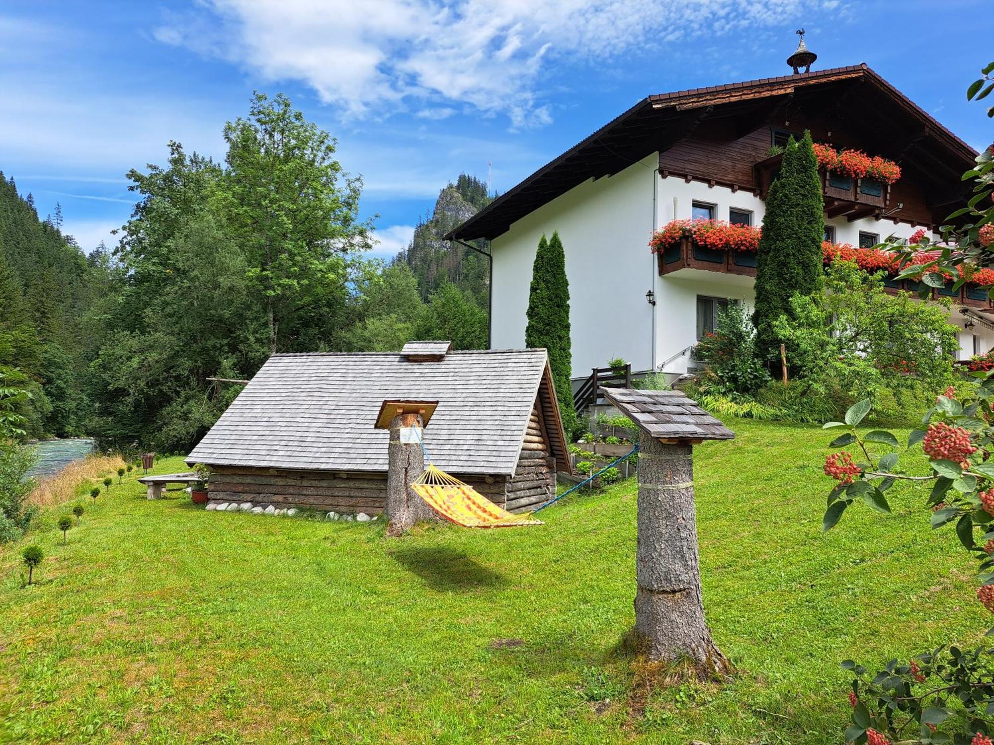 Hotel Garni Landhaus Buertlmair 힌터스토더 외부 사진