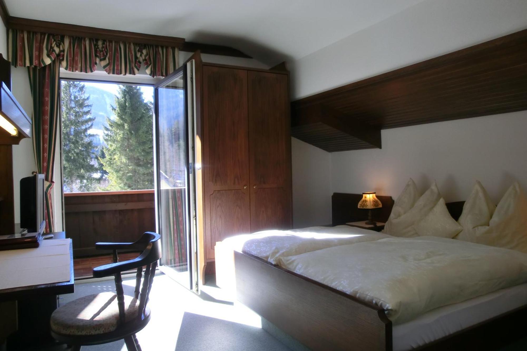 Hotel Garni Landhaus Buertlmair 힌터스토더 객실 사진