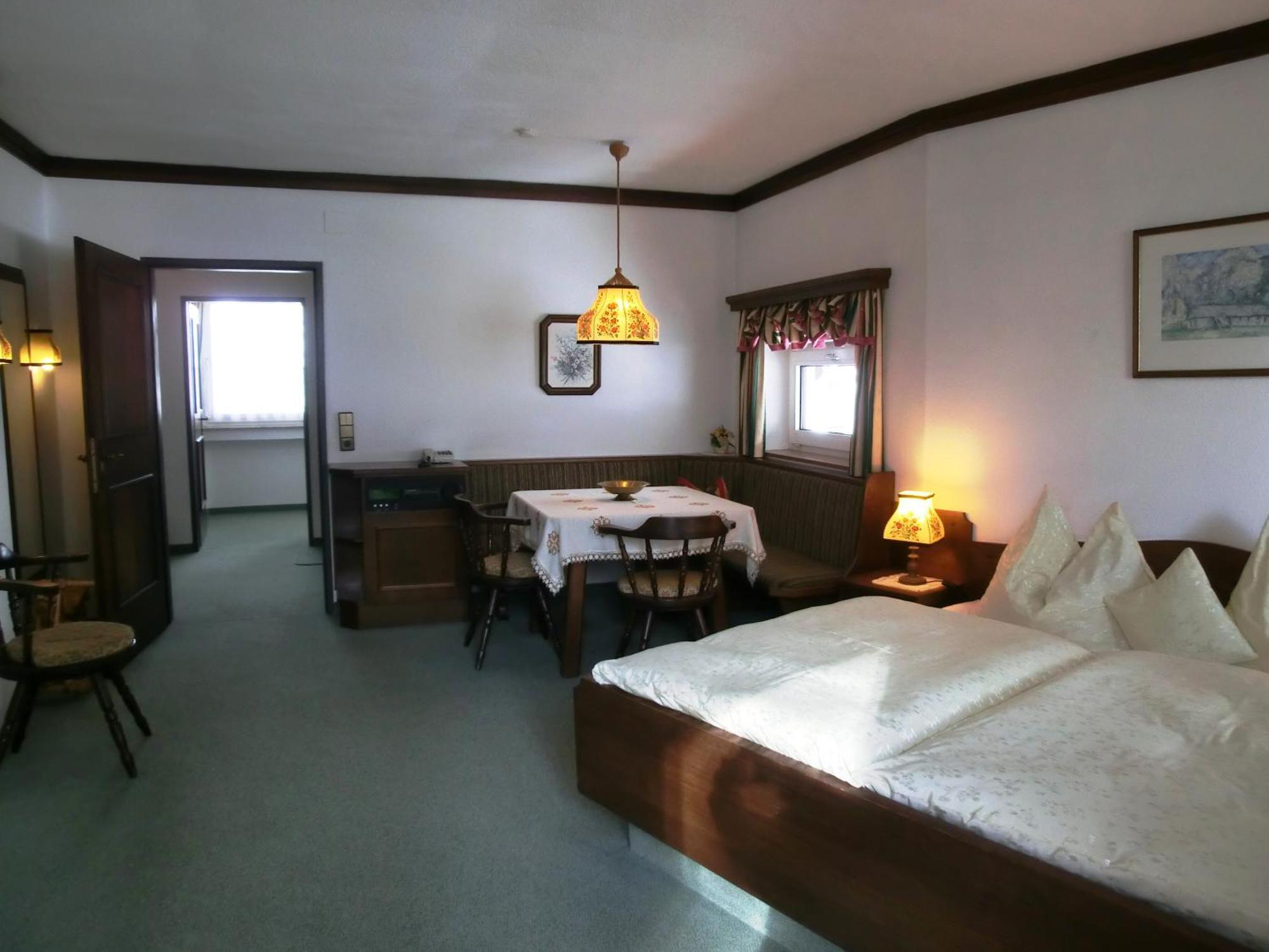 Hotel Garni Landhaus Buertlmair 힌터스토더 객실 사진